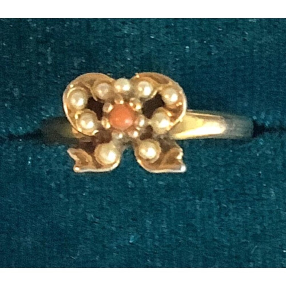 Vintage Ring Gold Tone Simulated Pearl Ribbon Bow Adjustable Size 6.5 or Larger